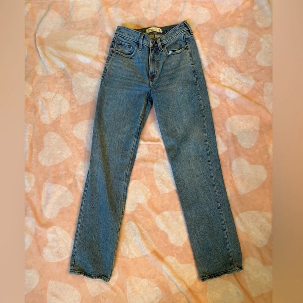 Abercrombie & Fitch Light Blue Straight Leg Jeans - Picture 3 of 4